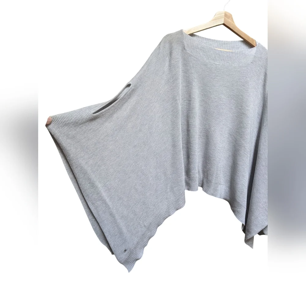 Lululemon Forward Flow Cape Poncho Yoga Active Comfort Athleisure Workout OS